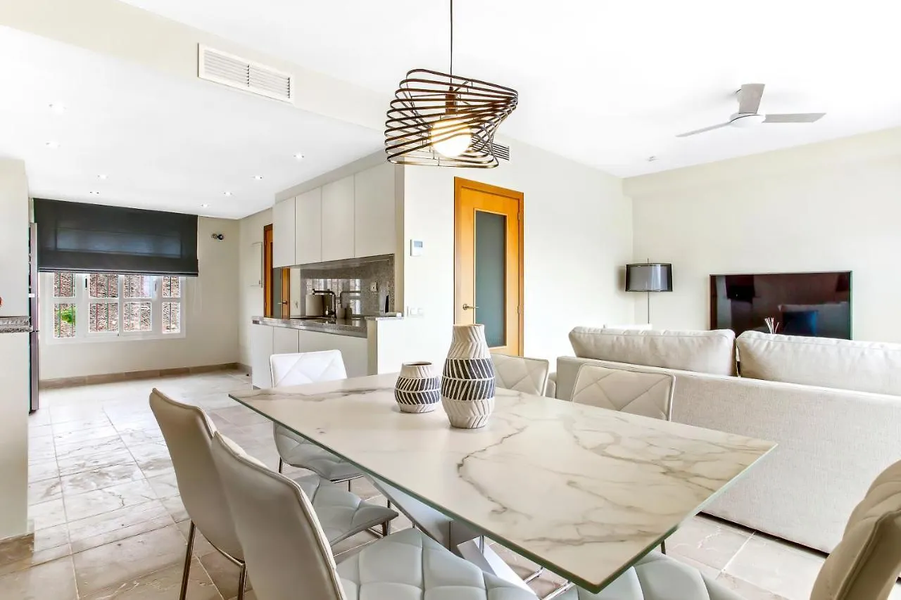 Manilva Townhouse With Spectacular Views Of Gibraltar Villa